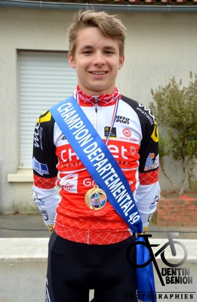 Le Voide Victor Herbreteau Ucc Champion D Pt Cadets Sur Route