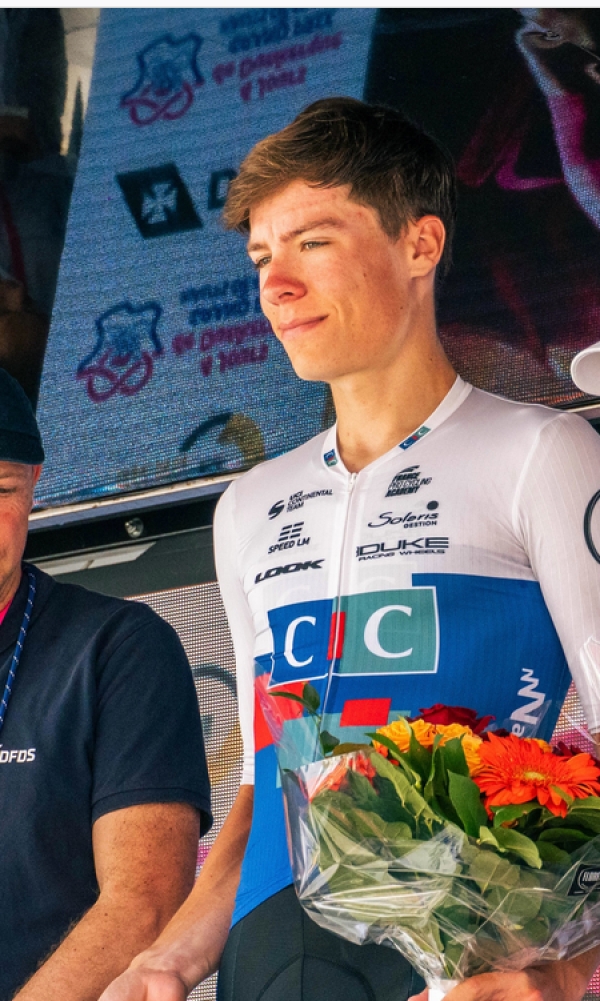Maxime Vezie prolonge chez CIC Pro Cycling Academy